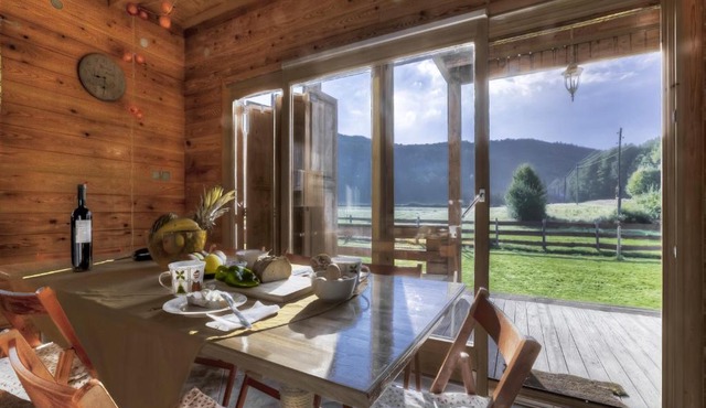 Chalet Sanjam Liku in Bužim