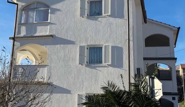 Comfort Two Bedroom Apartment with Balcony