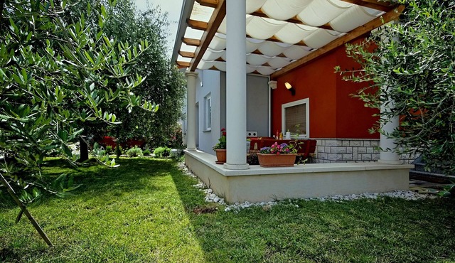Comfortable apartment near the sea in Umag in Umag