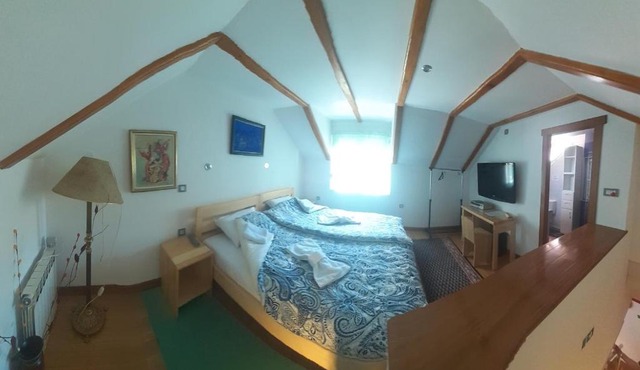 Coneli in Niš