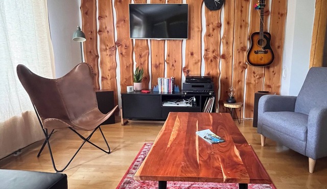 Cozy 1-bedroom apartment in peaceful Pohorje with forest and city view