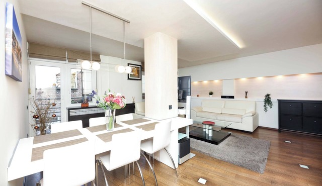 Cozy 2bedroom apartment in welcoming Belgrade with WiFi,AC & everything you need in Beograd