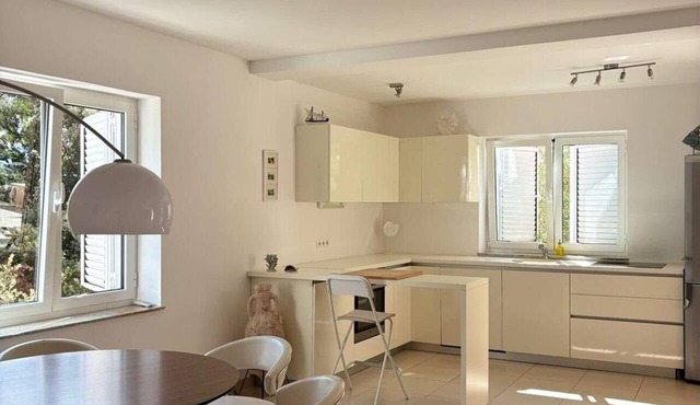 Cozy, beautiful and comfortae 2-bedroom apartment in adorable Suha Punta with AC in Kampor