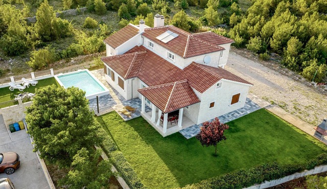 Cozy home in Dubrava Kod Sibenika in Dubrava Kod Sibenika