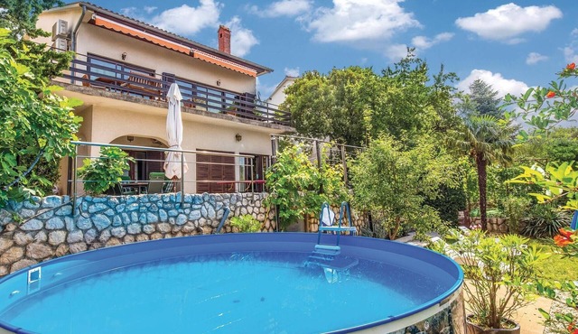 Cozy home in Dramalj with house sea view