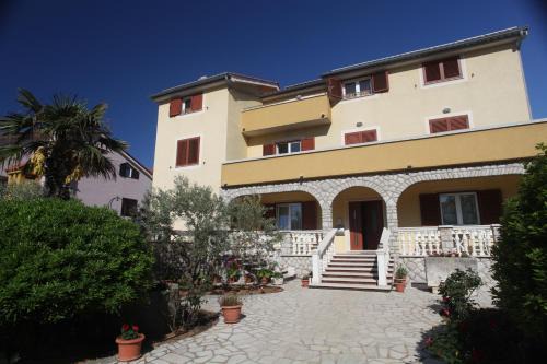 Cres Sučić Apartments in Cres