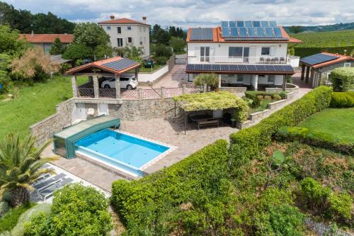 Debeli Rtič Apartments with Shared Pool in Ankaran
