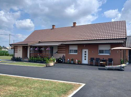 Domaćinstvo Pocikini Zasavica in Novi Sad