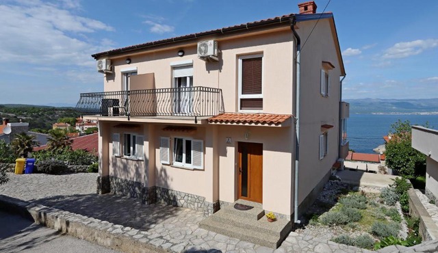 Double Room Vrbnik 5299b in Vrbnik