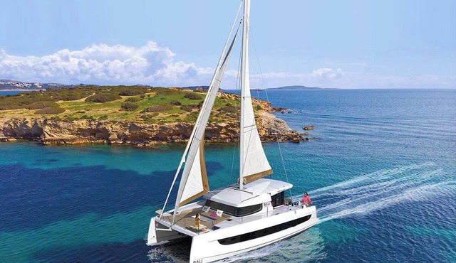 Dubrovnik Delight: A Sun-Kissed Sailing Experience in Komolac