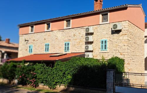 Eti and Mia holiday home