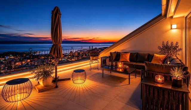Exclusive 200 m² penthouse with a fantastic ocean view and a communal pool