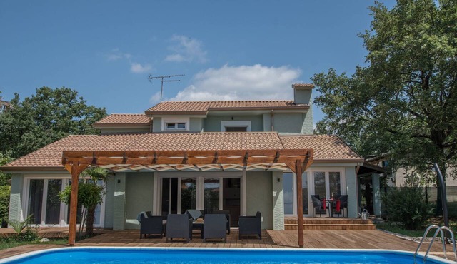 für 10 Personen und 2 Kinder in Juricani, Istrien (Istrische Riviera) by Interhome