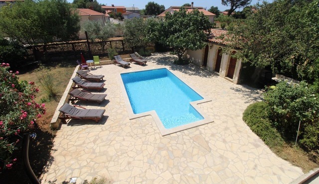 Family friendly house with a swimming pool Ližnjan, Medulin (K-20798)