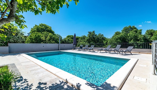 Family friendly house with a swimming pool Krnica, Marčana (K-3029)