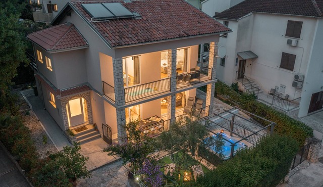 Family-friendly house with hot tub Rovinj (K-25514) in Rovinj