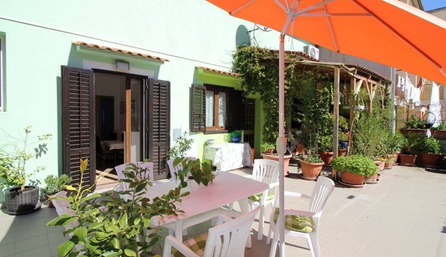 Fantastic location in the centre of Porec, only 200 metres from the beach with sea views