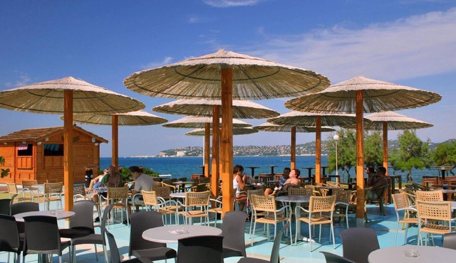 Flat for couples with communal pool in Umag