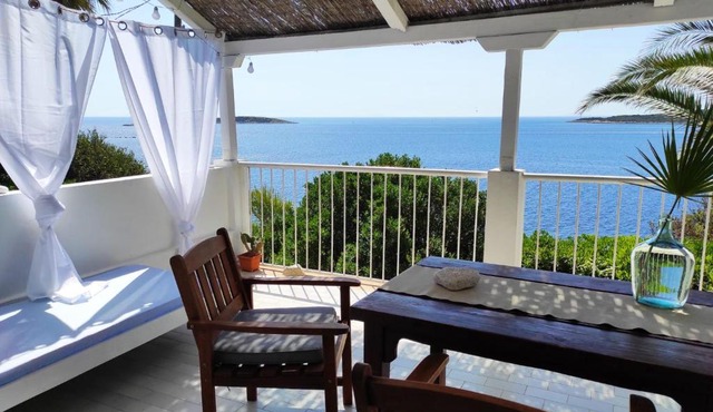 Getaway house Gundula in Podstražje