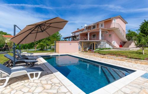 Gorgeous Apartment In Malinska With Swimming Pool