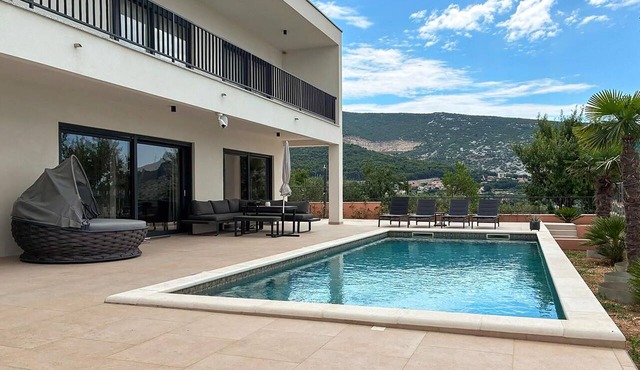 Gorgeous home in Klis in Klis