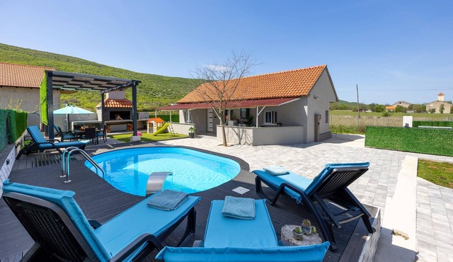 Gorgeous home in Kricke