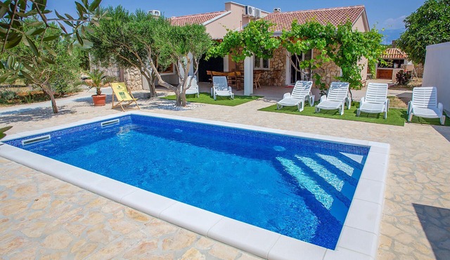 Gorgeous home in Novalja in Novalja