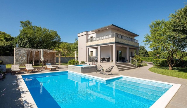 Gorgeous home in Sicane in Sicane