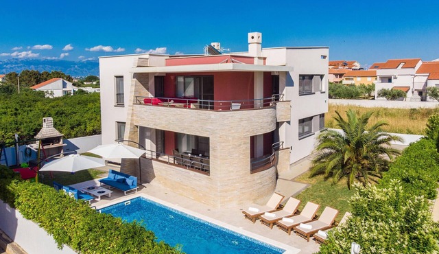 Gorgeous home in Zaton in Zaton