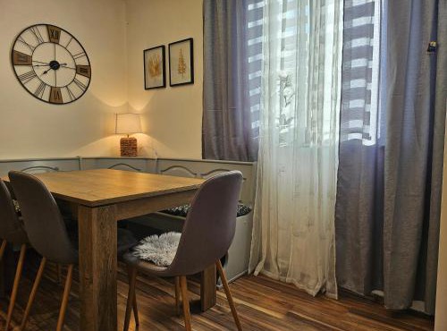 Guest House Lisina in Poljanak