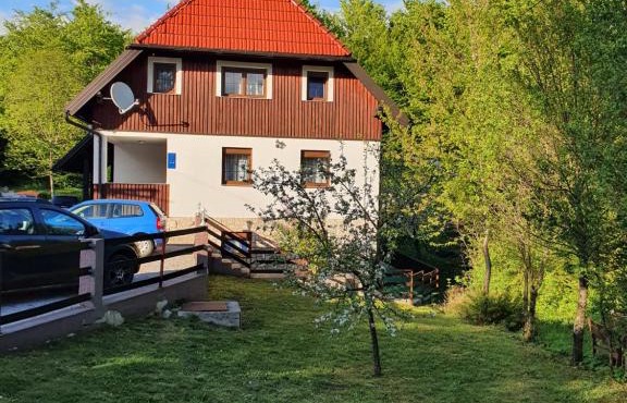 Guest house Wolf II in Plitvička Jezera
