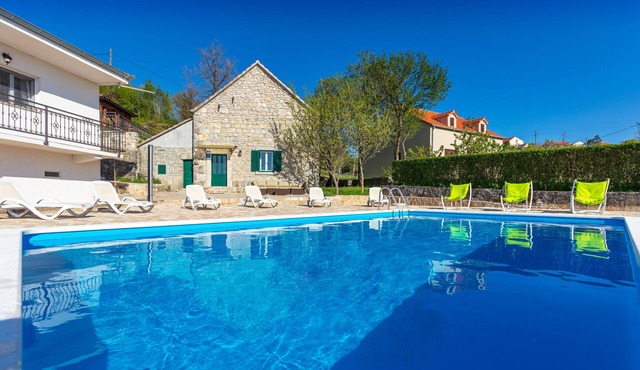 Hacienda Sylvia with HEATED 45m2 POOL ! in Studenci