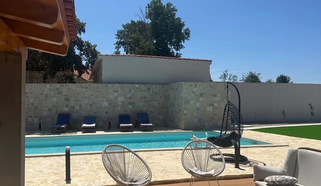 Hidden Villa with pool in charming Crljenik in Crljenik