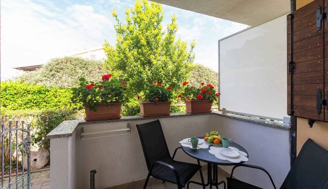 Holiday apartment with terrace in Poreč