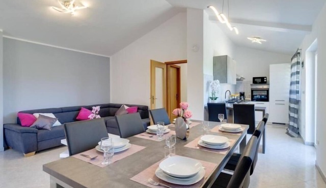 Holiday home "House Piljan"