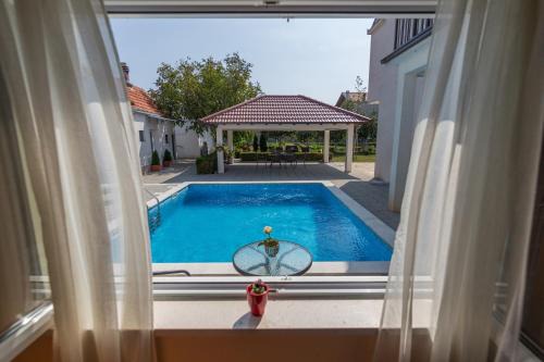 Holiday Home Mirela in Studenci