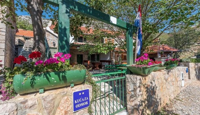 Holiday home Role - retro in Starigrad-Paklenica