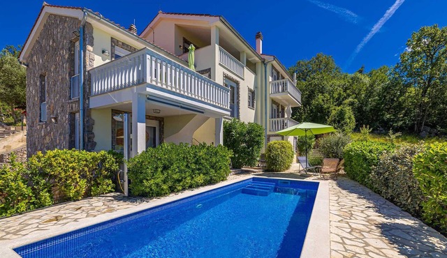 Holiday home RESIDENCIA LA FAMIGLIA with heated pool in Klimno