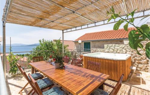 Holiday Home Strada Bb Iii in Podgora