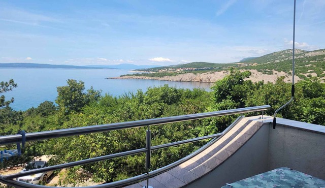 Holiday home with balcony and sea view near the beach in Klenovica