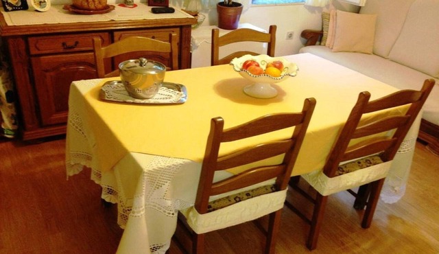 Holiday home with parking and 2 rooms