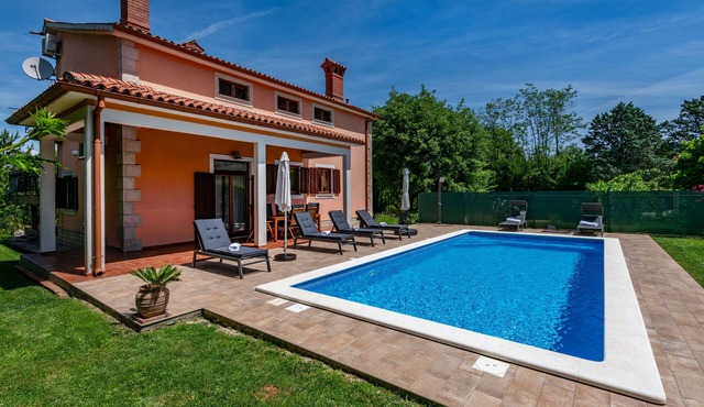Home away from home. Summer memories await at Villa Ornela. in Santalezi