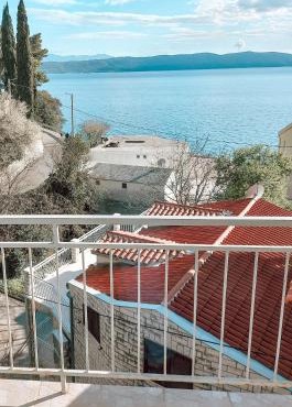 House Lemon in Porat
