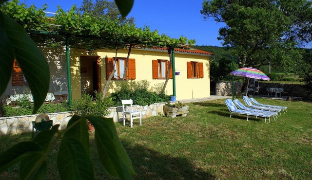 HOUSE VEZO