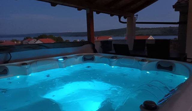 Jacuzzi Haus by Interhome in Posedarje