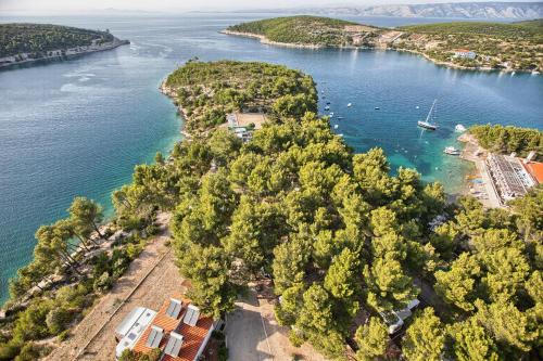 Kamp Vira Mobile Homes in Hvar