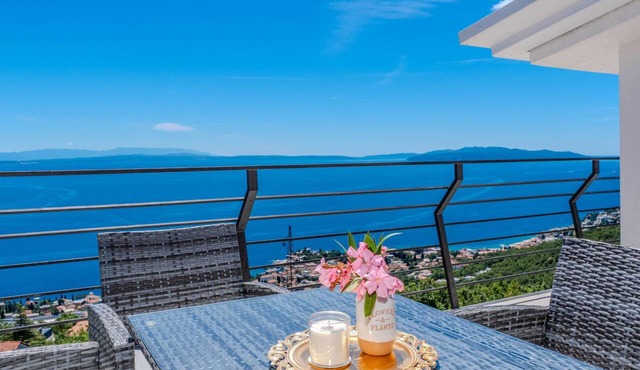 Kvarner Sky View Resort-Astra by Villas Guide in Bregi