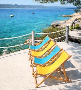 Love intimate nest on the beach for 2, free parking at the house in Grabovac