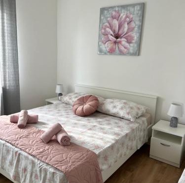 Lovely apartman Ana Sucuraj in Sućuraj