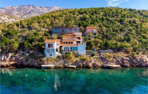 Lovely Apartment In Jablanac With Wifi